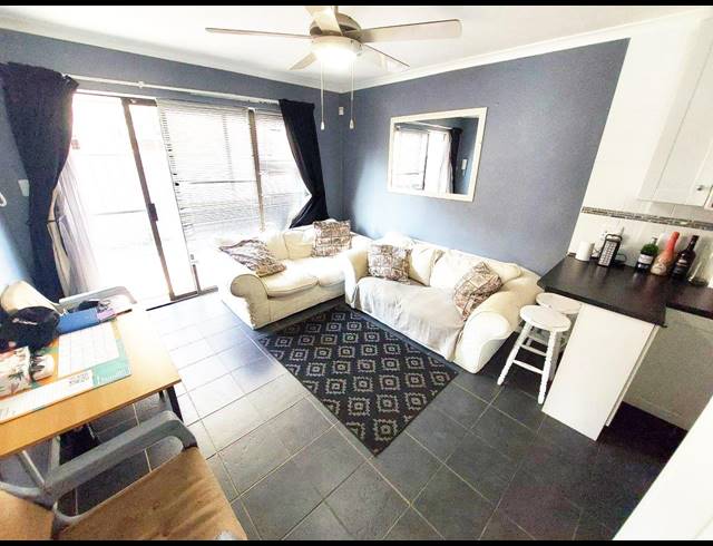 2 BEDROOM APARTMENT RENTED IN SUMMERSTRAND